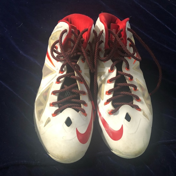 Nike Basketball leather Shoes - Picture 1 of 3